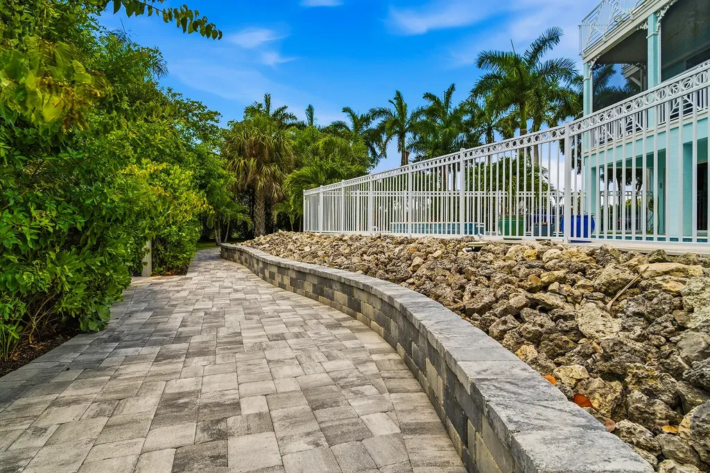 98 Southport Cove Bonita Springs FL 34134