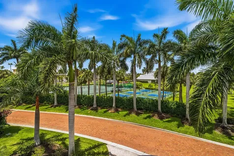 98 Southport Cove Bonita Springs FL 34134