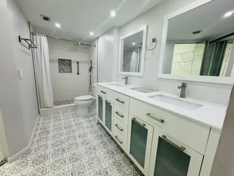 1300 SW 125th Avenue Pembroke Pines FL 33027