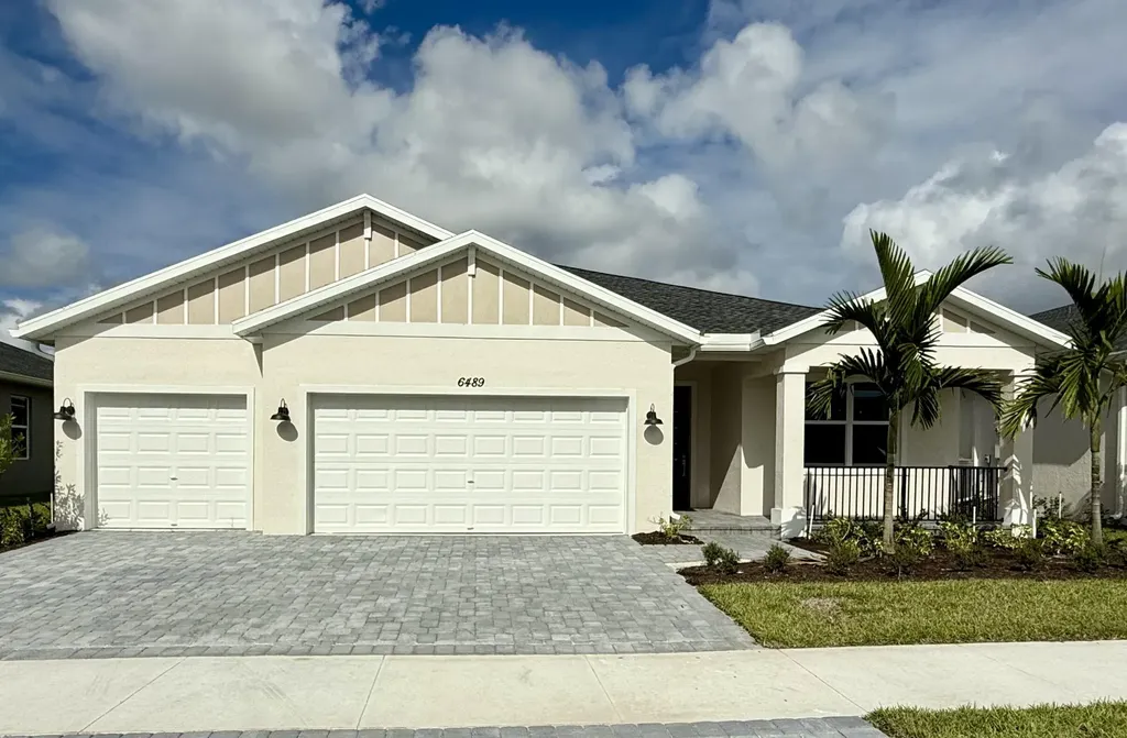 6489 NW Cloverdale Avenue Port St Lucie FL 34987