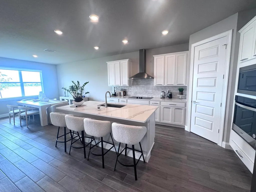 6489 NW Cloverdale Avenue Port St Lucie FL 34987