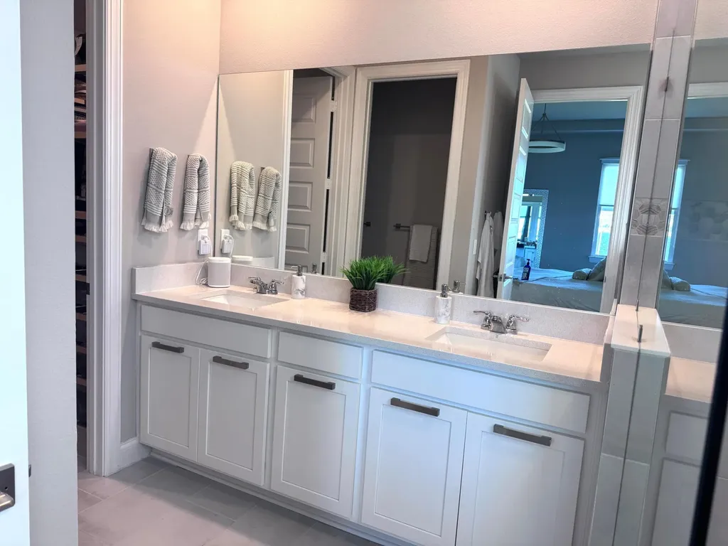 6489 NW Cloverdale Avenue Port St Lucie FL 34987