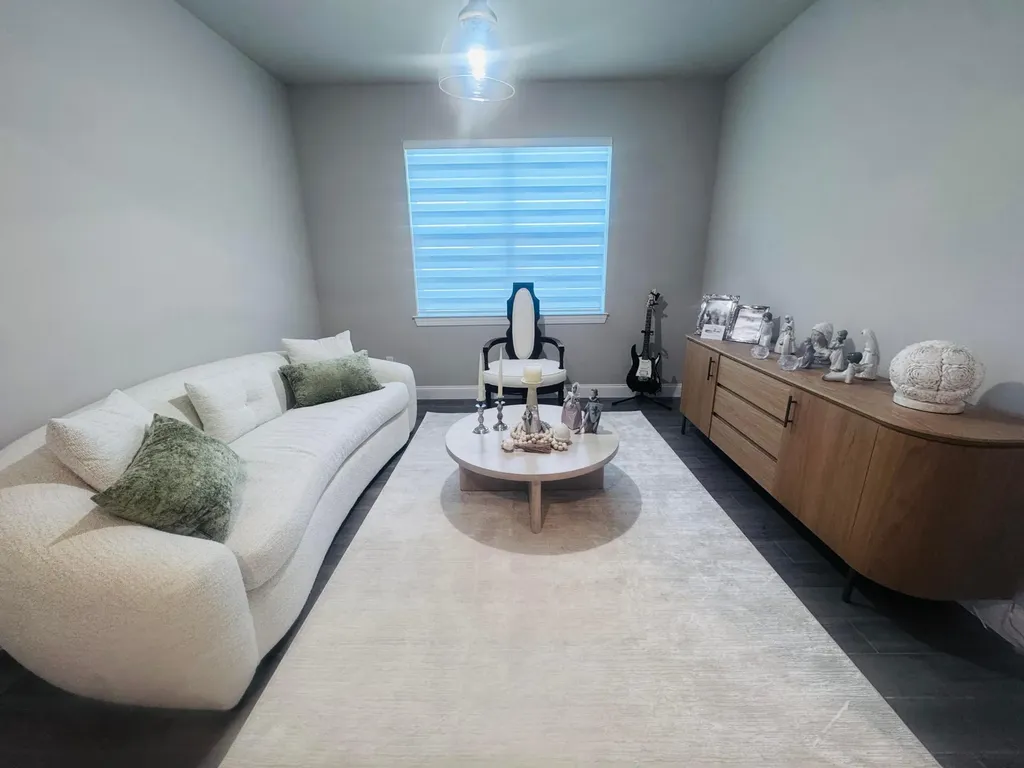 6489 NW Cloverdale Avenue Port St Lucie FL 34987