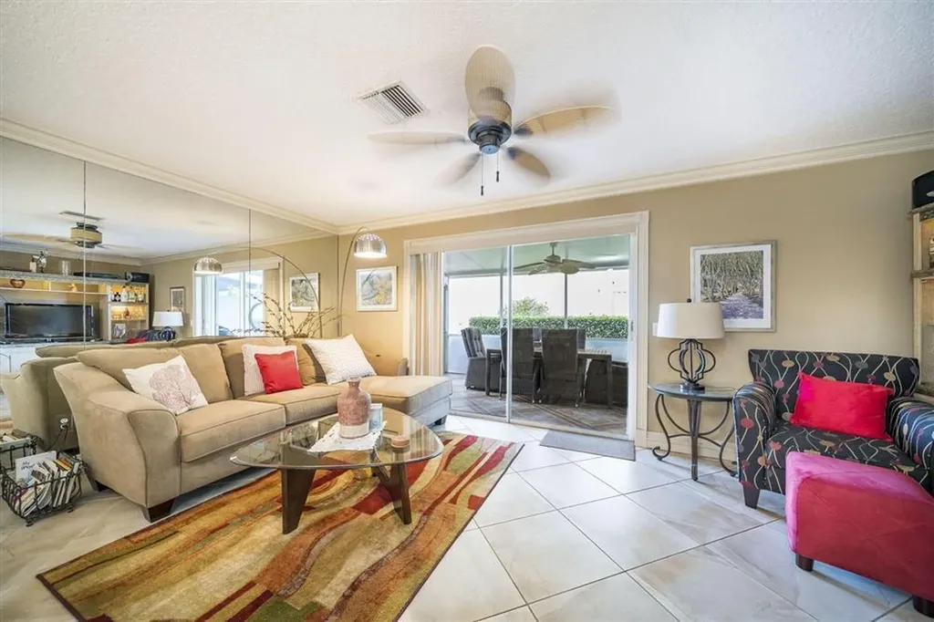 338 Waterside Drive Hypoluxo FL 33462