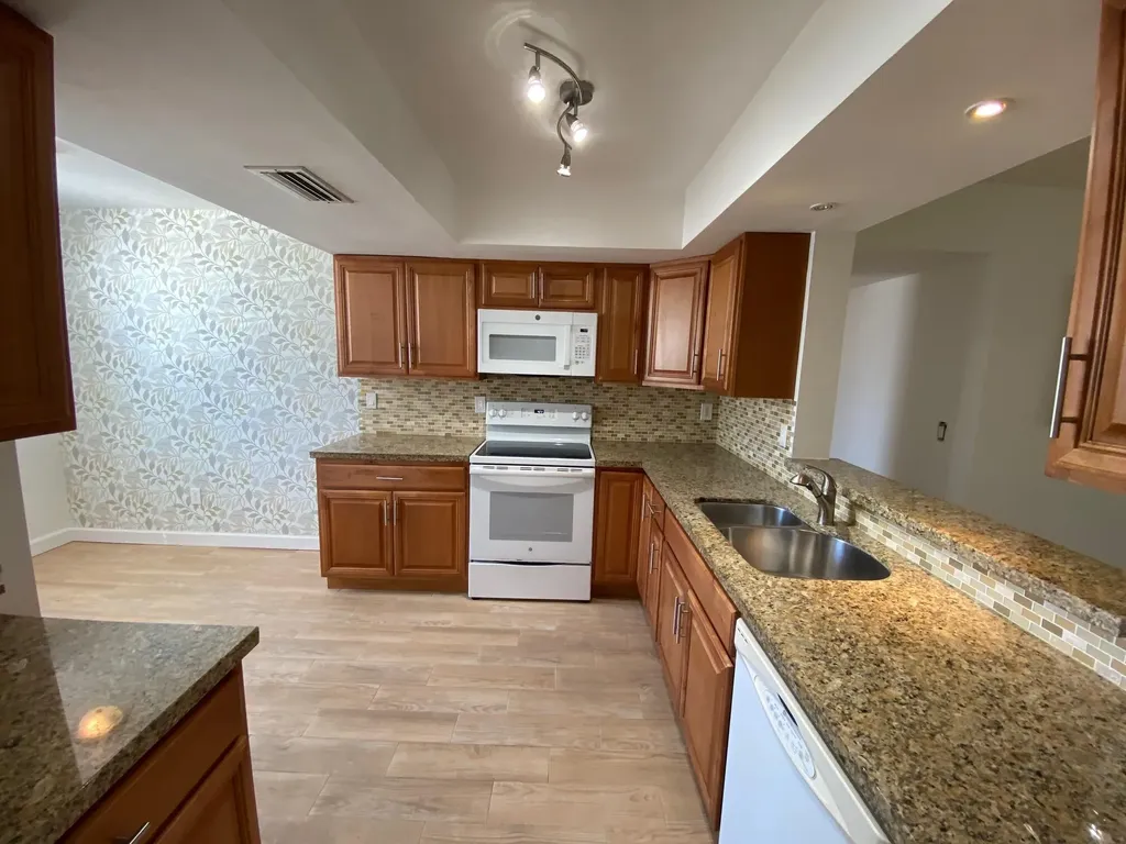 7310 NW 18th Street Margate FL 33063