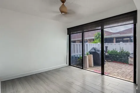 8182 Springtree Road Boca Raton FL 33496