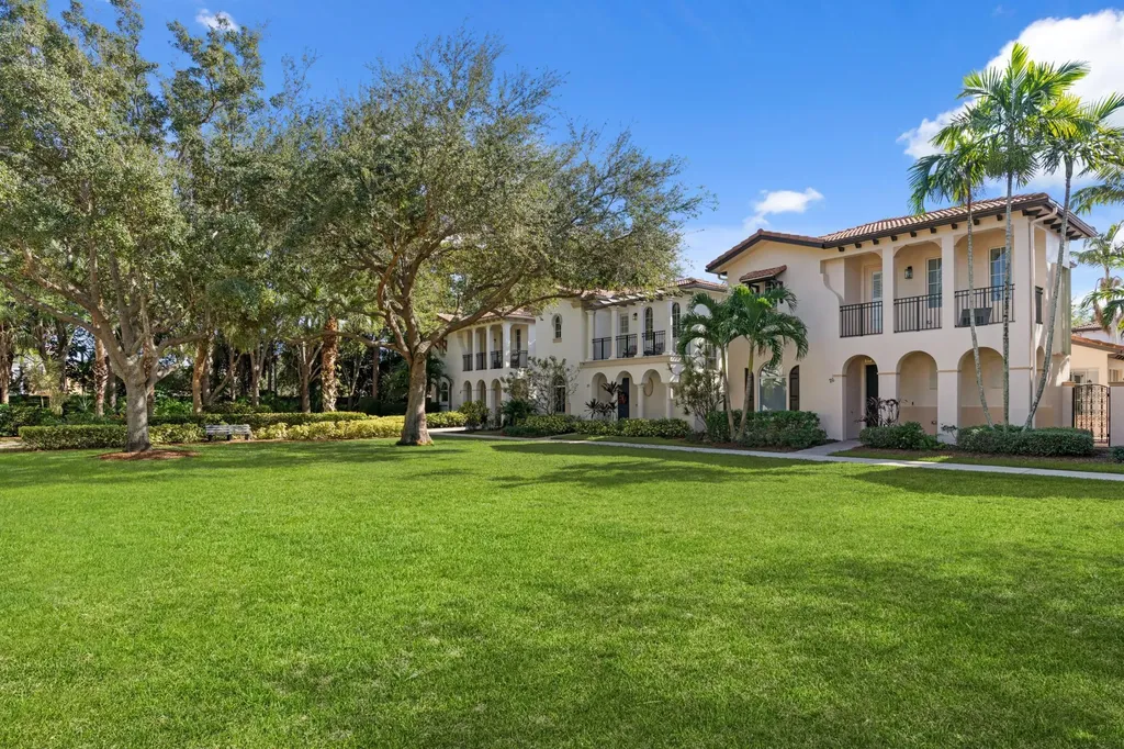 30 Stoney Drive Palm Beach Gardens FL 33410