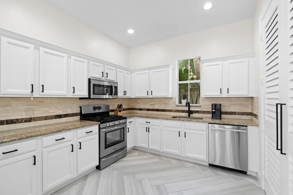 30 Stoney Drive Palm Beach Gardens FL 33410