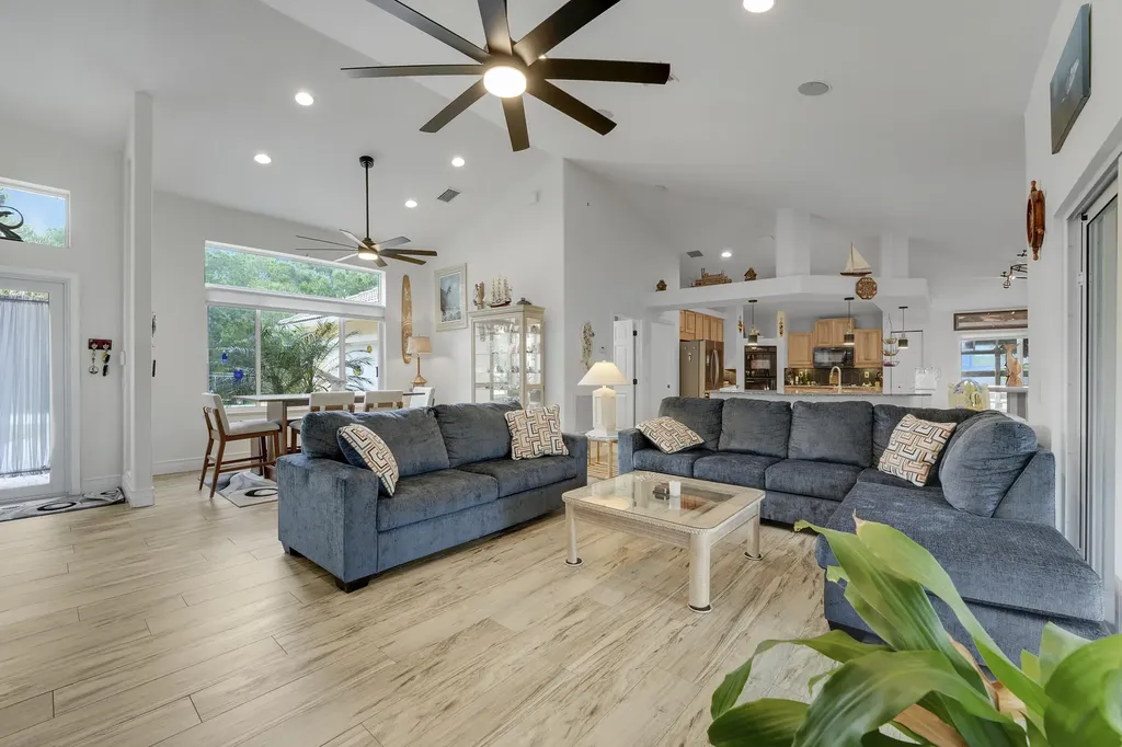 1590 SW Underwood Avenue Port St Lucie FL 34953