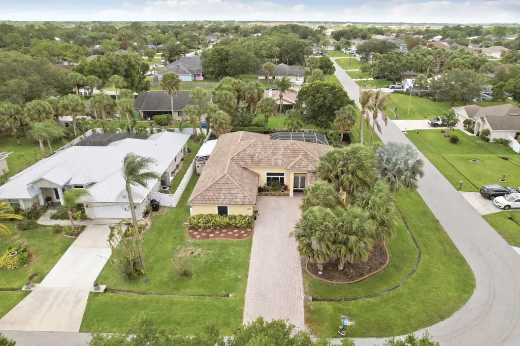 1590 SW Underwood Avenue Port St Lucie FL 34953
