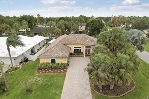 1590 SW Underwood Avenue Port St Lucie FL 34953