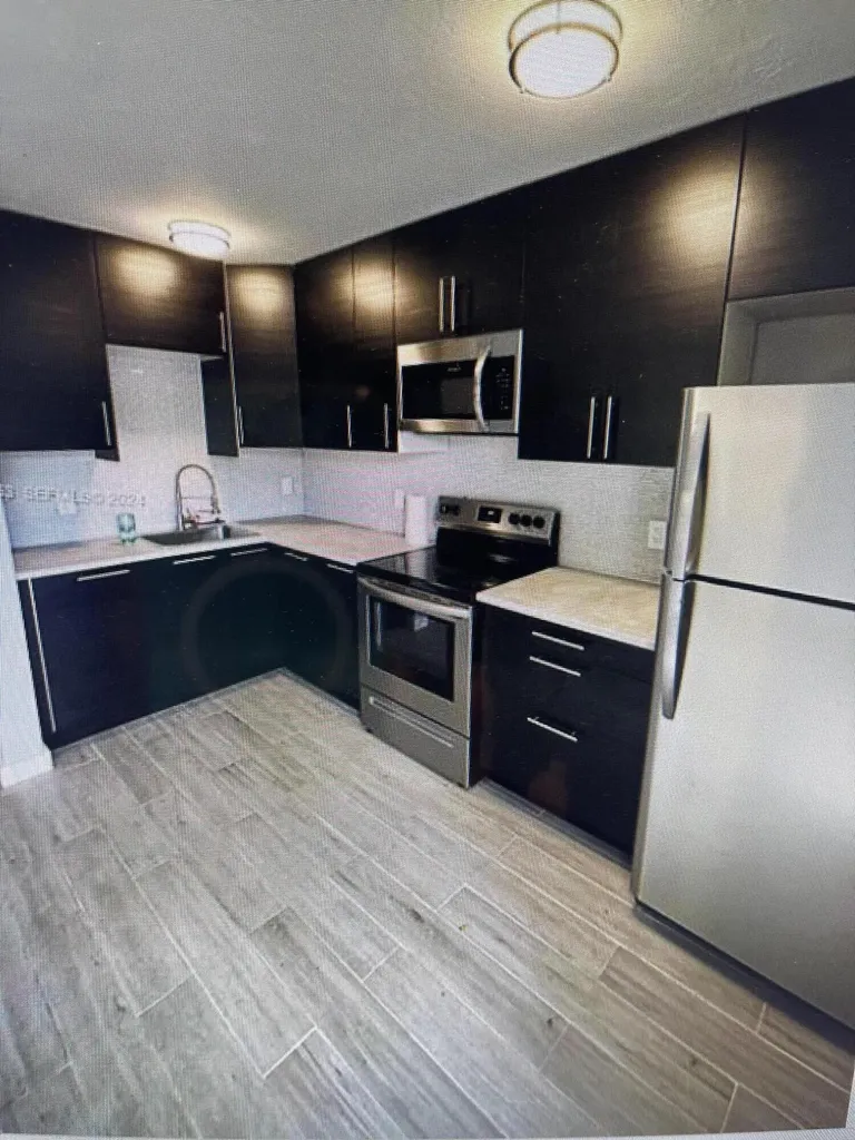 1329 NE 5th Avenue Fort Lauderdale FL 33304