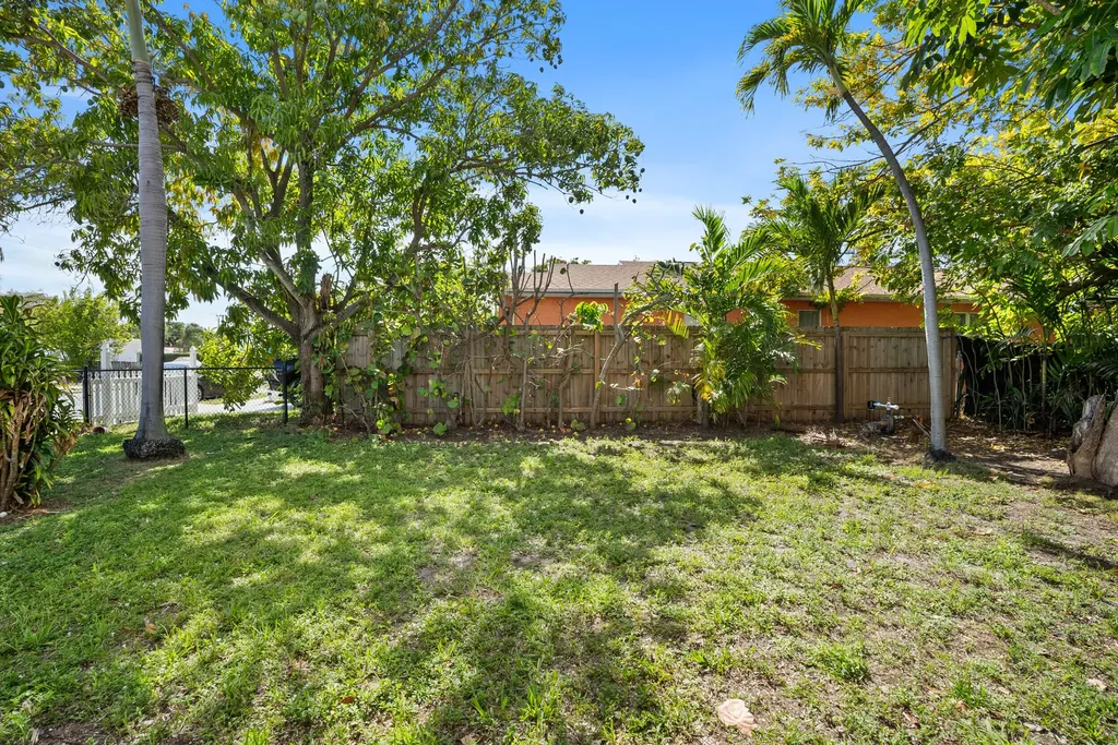 401 42nd Street West Palm Beach FL 33407