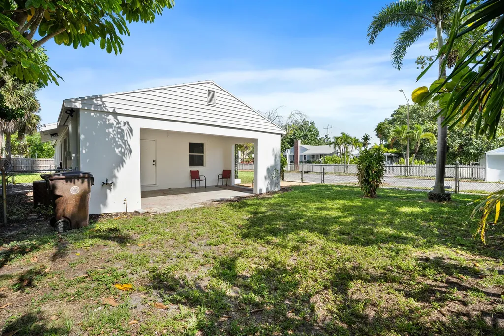 401 42nd Street West Palm Beach FL 33407