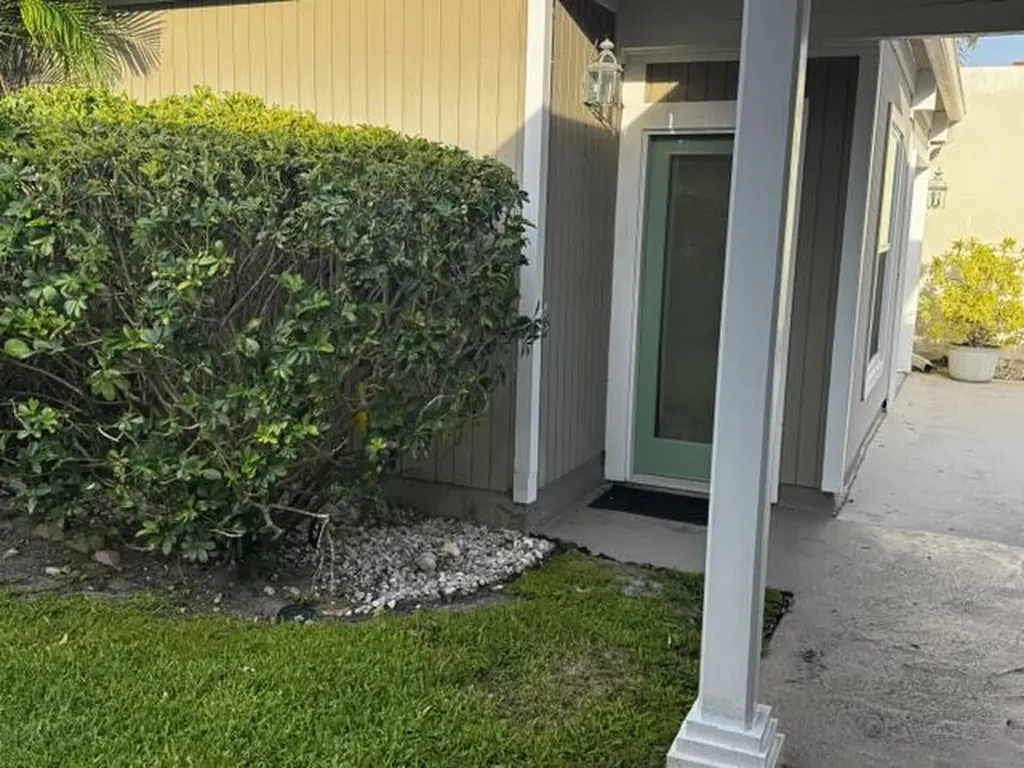 112 E Coral Fish Lane Jupiter FL 33477