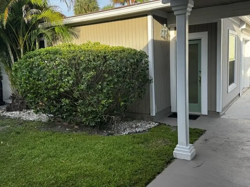 112 E Coral Fish Lane Jupiter FL 33477