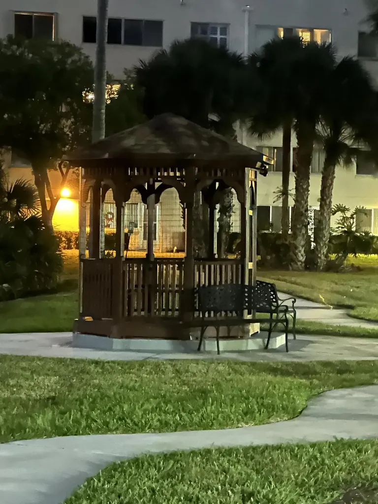 3138 Via Poinciana Lake Worth FL 33467