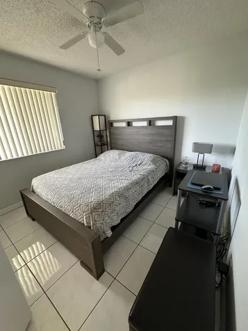 3138 Via Poinciana Lake Worth FL 33467