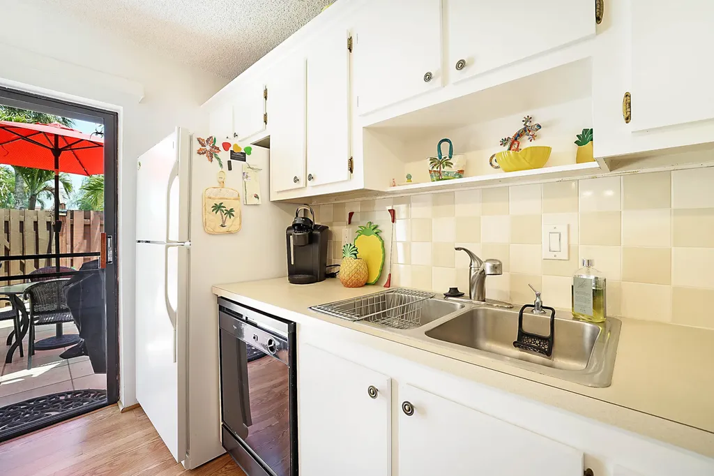 825 Center Street Jupiter FL 33458