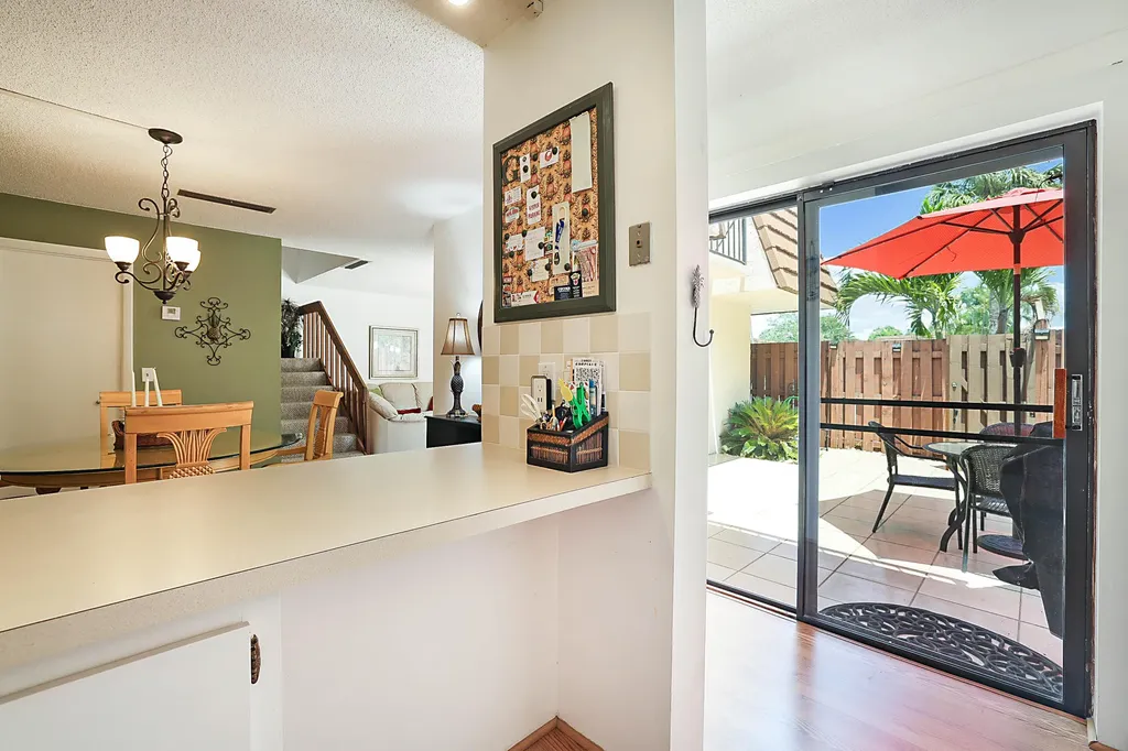 825 Center Street Jupiter FL 33458