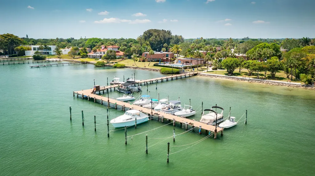 825 Center Street Jupiter FL 33458