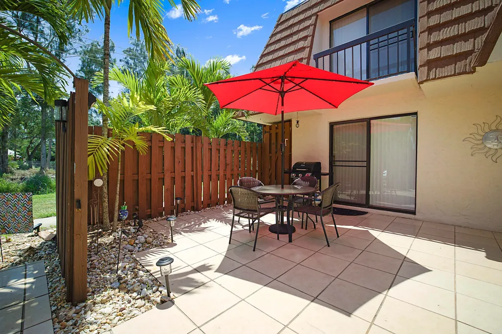 825 Center Street Jupiter FL 33458