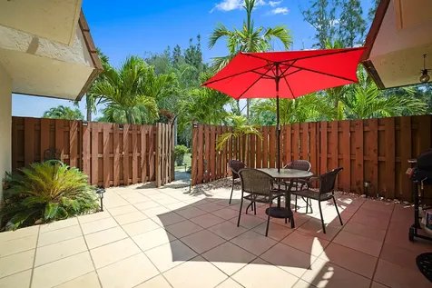 825 Center Street Jupiter FL 33458