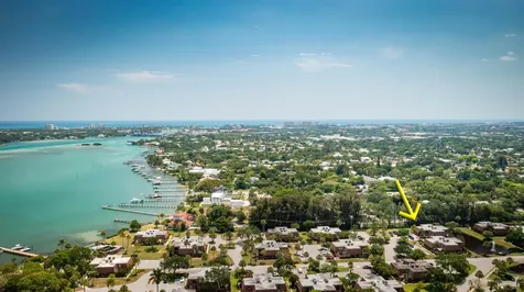 825 Center Street Jupiter FL 33458
