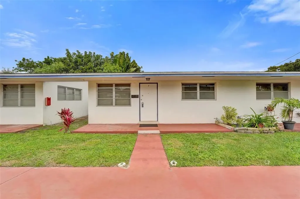 2317 Garfield Street Hollywood FL 33020