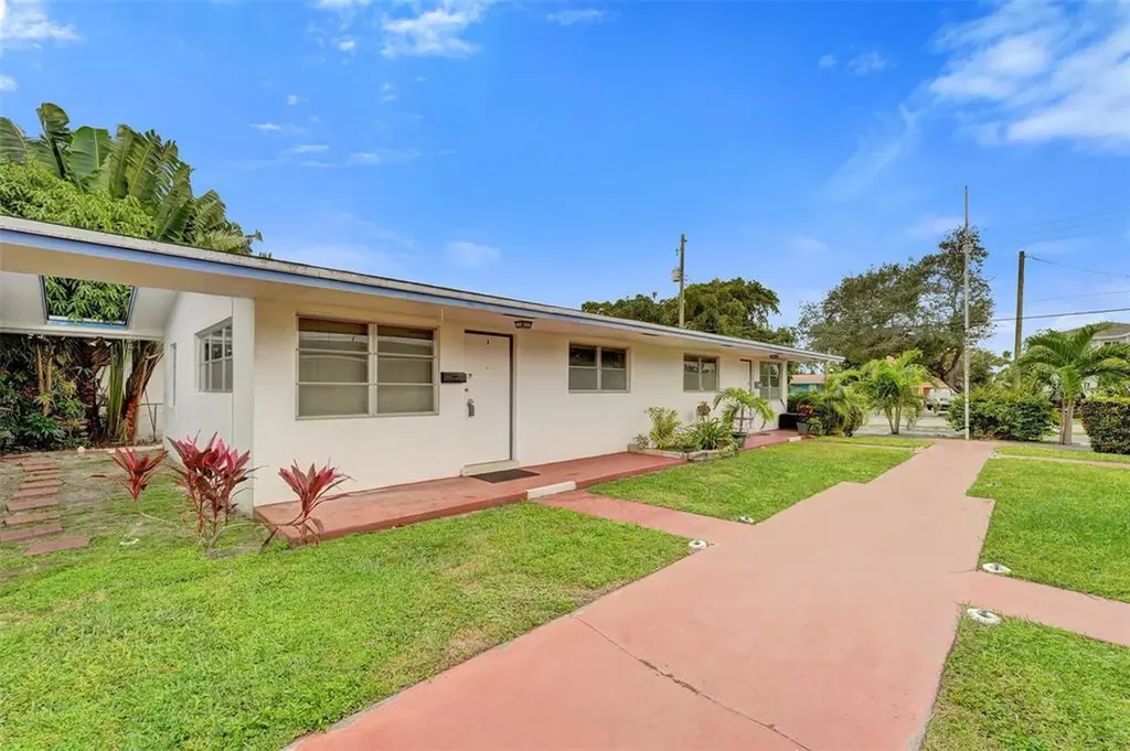 2317 Garfield Street Hollywood FL 33020