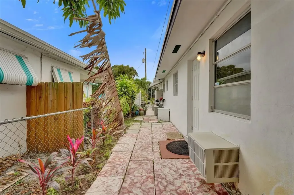 2317 Garfield Street Hollywood FL 33020
