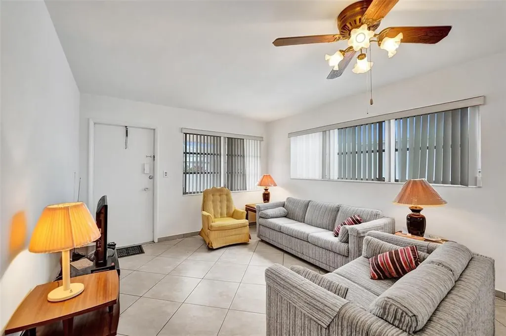 2317 Garfield Street Hollywood FL 33020