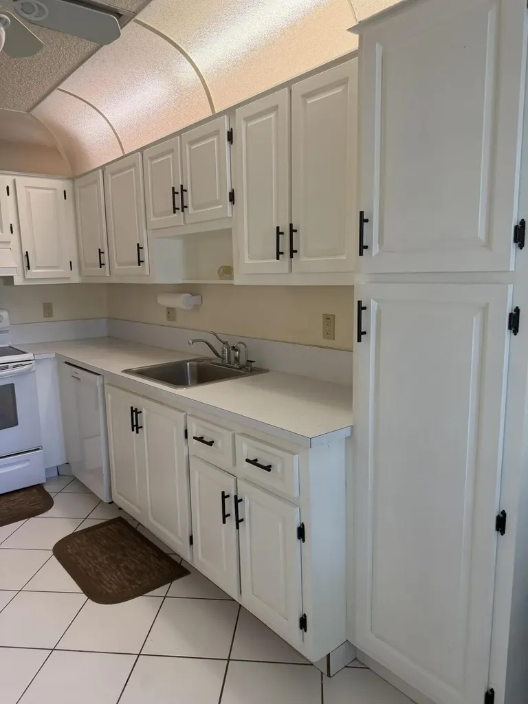 1360 NW 19th Terrace Delray Beach FL 33445