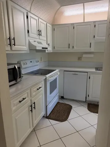 1360 NW 19th Terrace Delray Beach FL 33445