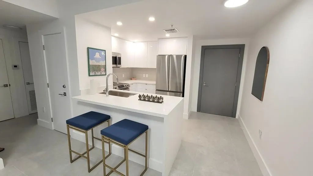 185 SE 14th Terrace Miami FL 33131