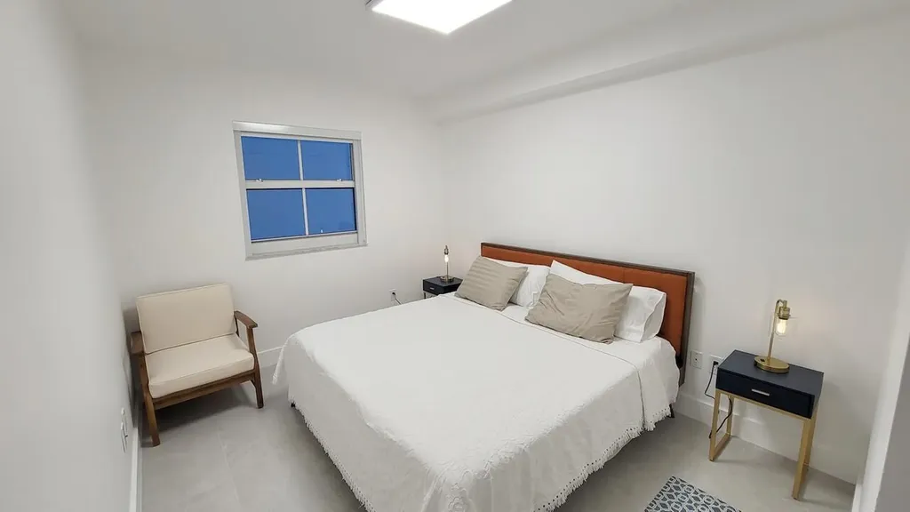 185 SE 14th Terrace Miami FL 33131