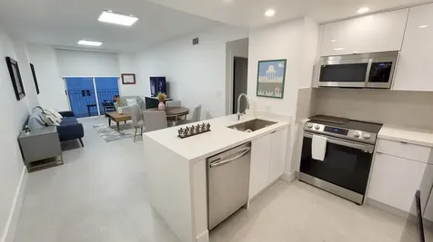 185 SE 14th Terrace Miami FL 33131