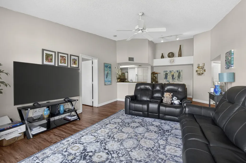800 S Crestwood Court Court S Royal Palm Beach FL 33411