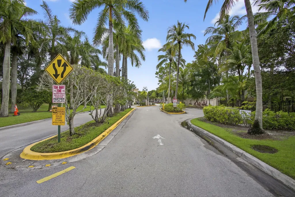 800 S Crestwood Court Court S Royal Palm Beach FL 33411