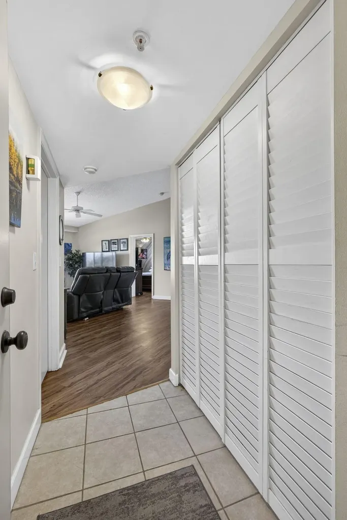 800 S Crestwood Court Court S Royal Palm Beach FL 33411