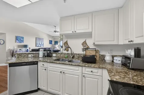 800 S Crestwood Court Court S Royal Palm Beach FL 33411