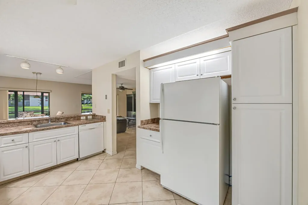 10851 Palm Lake Avenue Boynton Beach FL 33437
