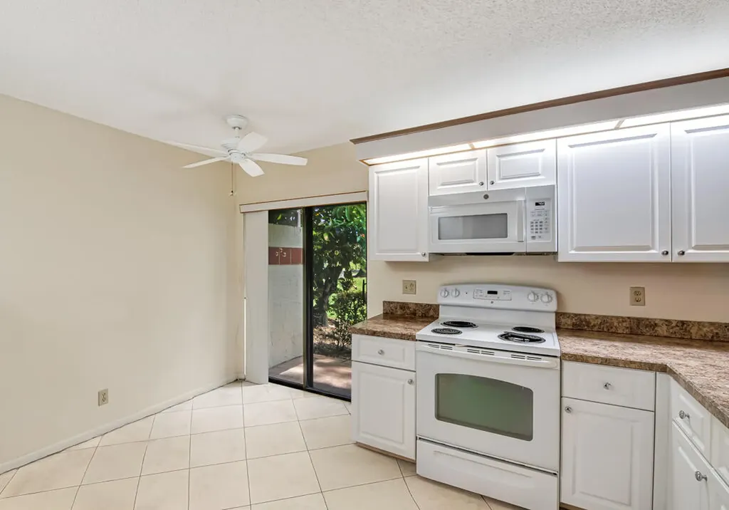 10851 Palm Lake Avenue Boynton Beach FL 33437