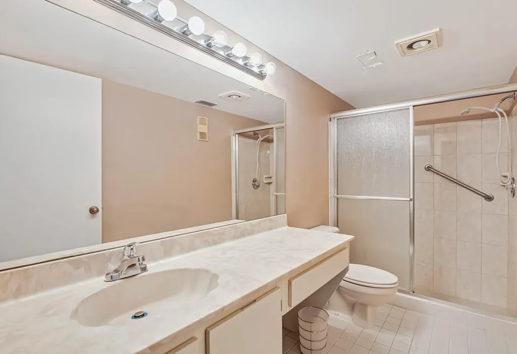 10851 Palm Lake Avenue Boynton Beach FL 33437