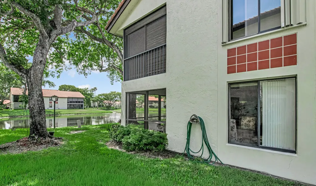10851 Palm Lake Avenue Boynton Beach FL 33437