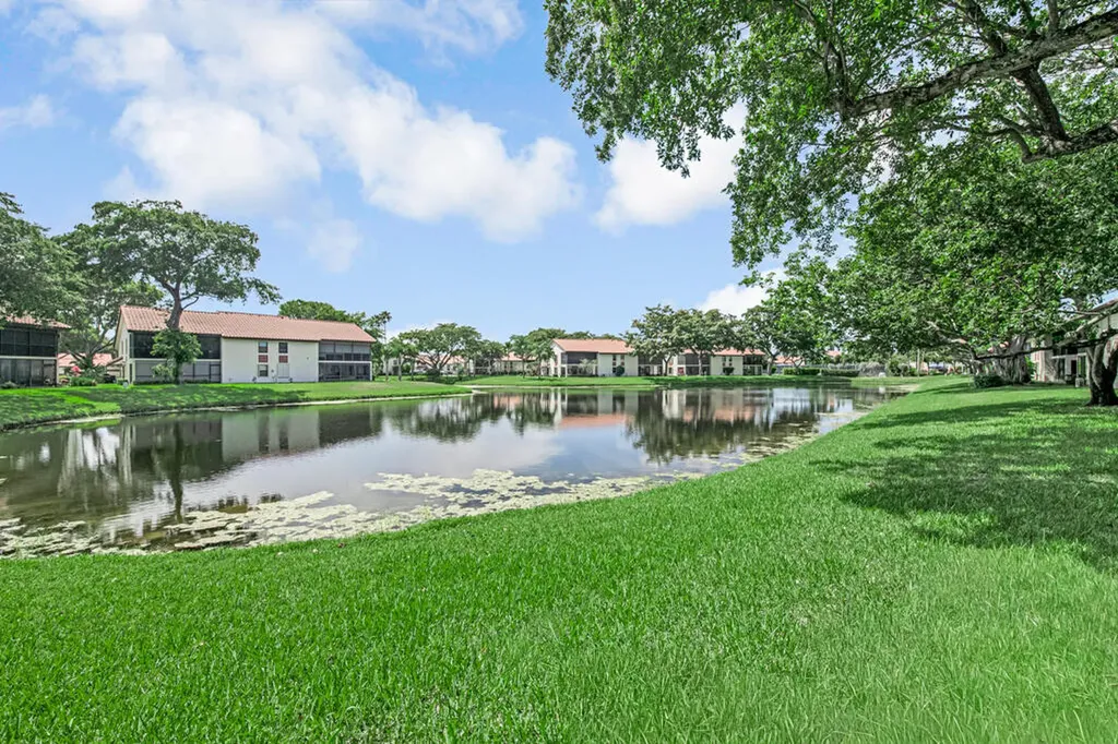 10851 Palm Lake Avenue Boynton Beach FL 33437