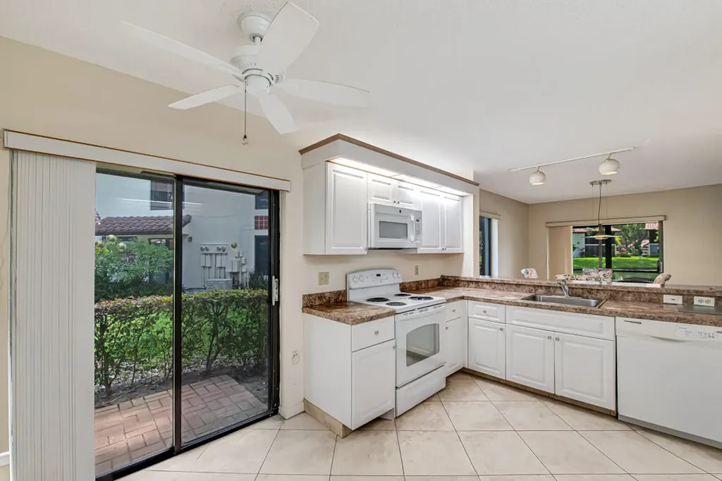 10851 Palm Lake Avenue Boynton Beach FL 33437