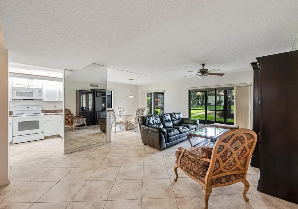 10851 Palm Lake Avenue Boynton Beach FL 33437