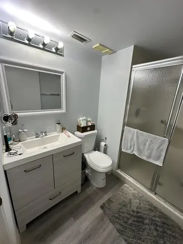 3138 Via Poinciana Lake Worth FL 33480