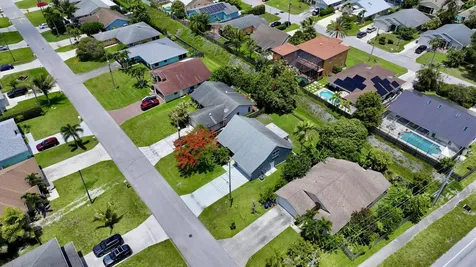 6048 Garrett Street Jupiter FL 33458